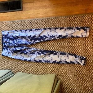 LuLulemon leggings size 4.